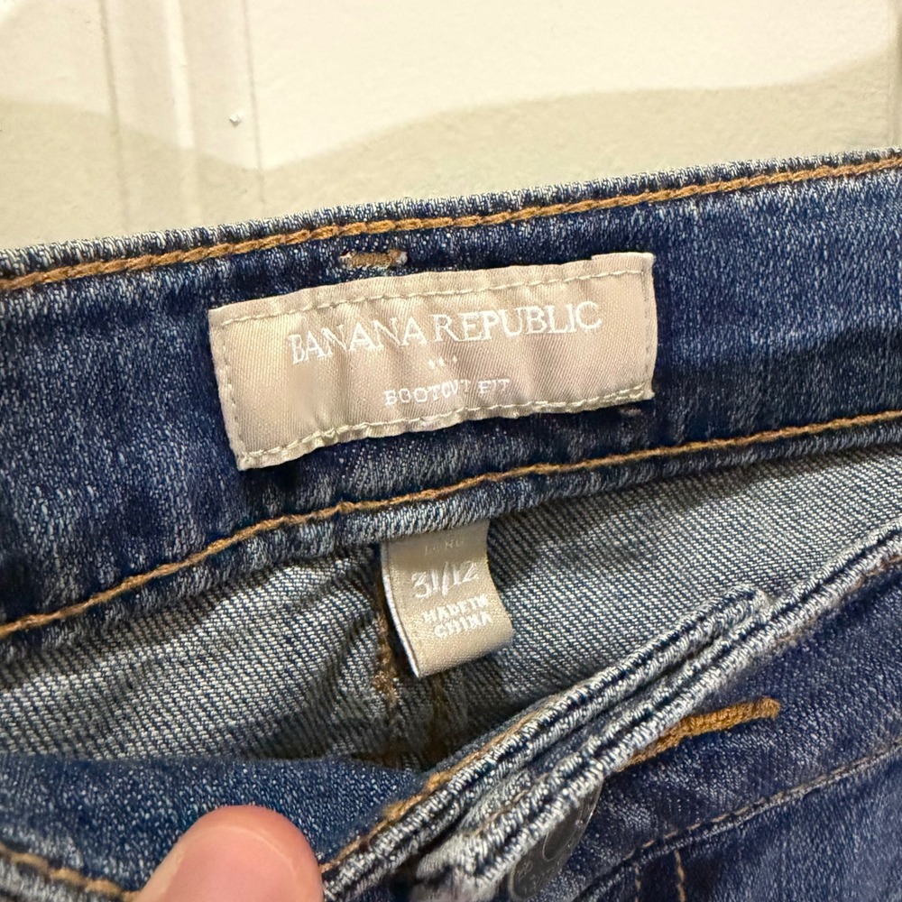 Banana Republic Womens Bootcut Jeans Medium Wash Blue Denim Size 31/12 Long - Picture 2 of 5